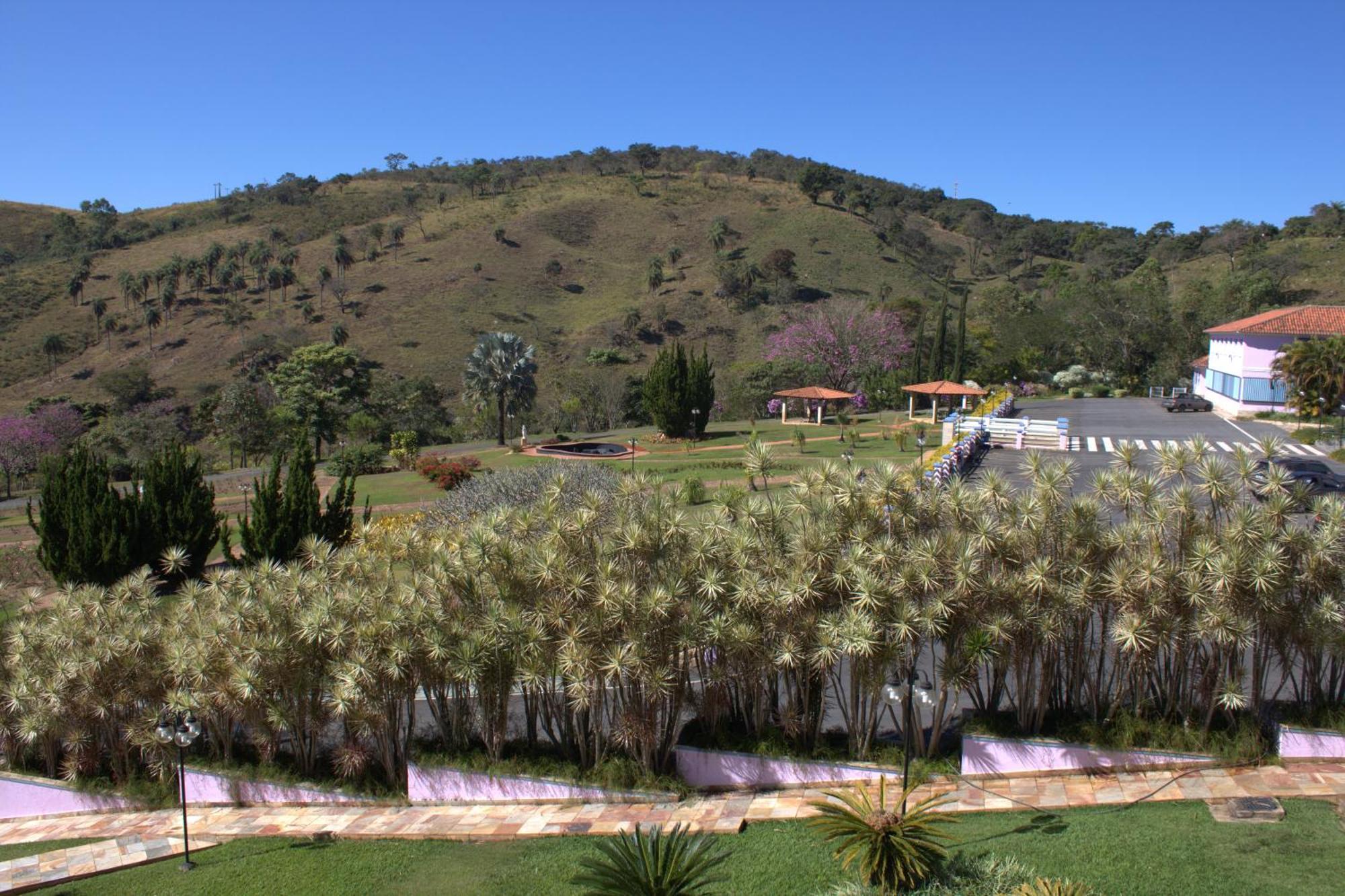 Fazenda Retiro Das Rosas *